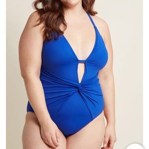 ModCloth PLUS Twist Come True‎ One-Piece Swimsuit